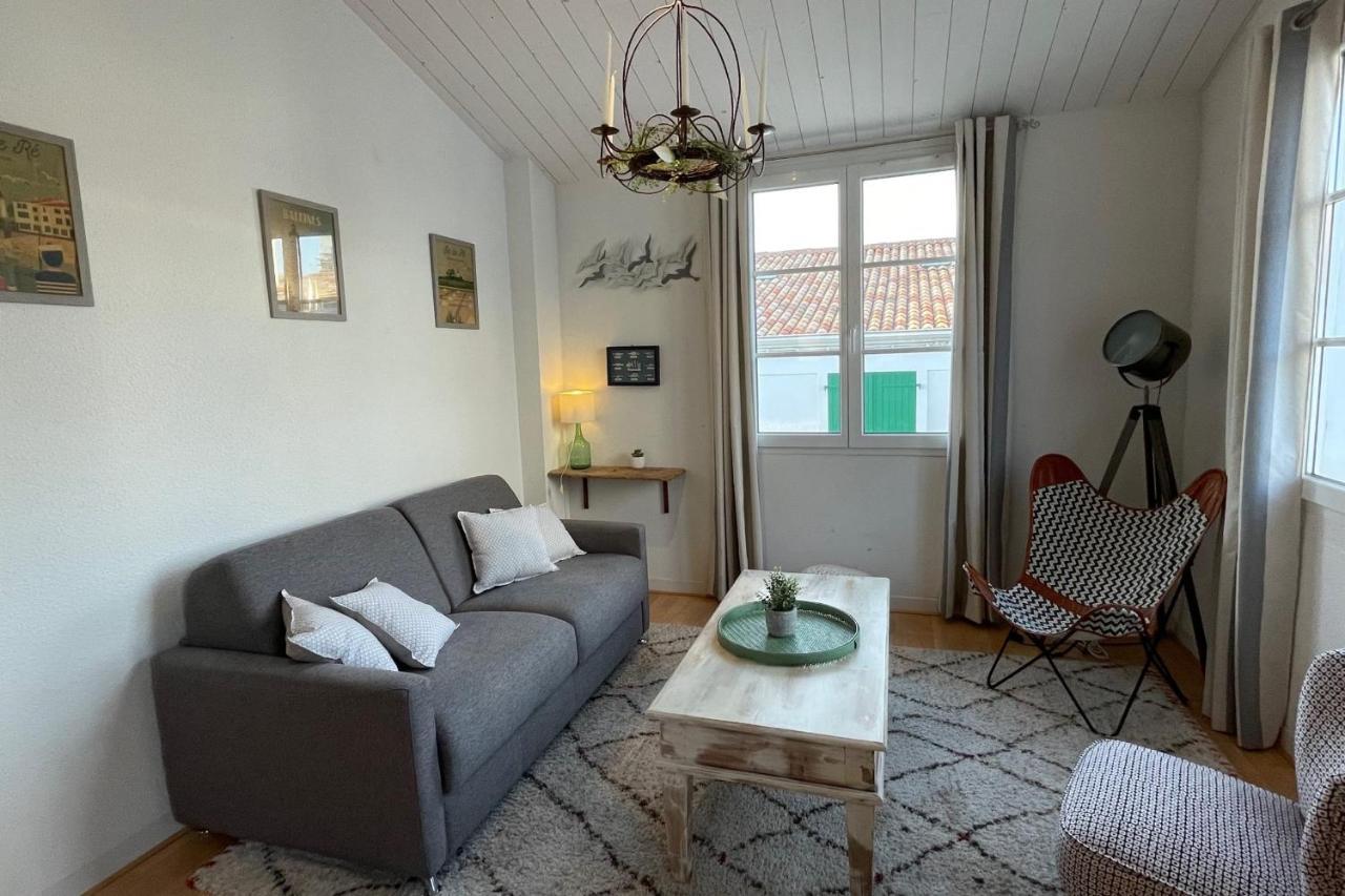 Very Bright Nest With Terrace In The Village La Flotte Exteriér fotografie